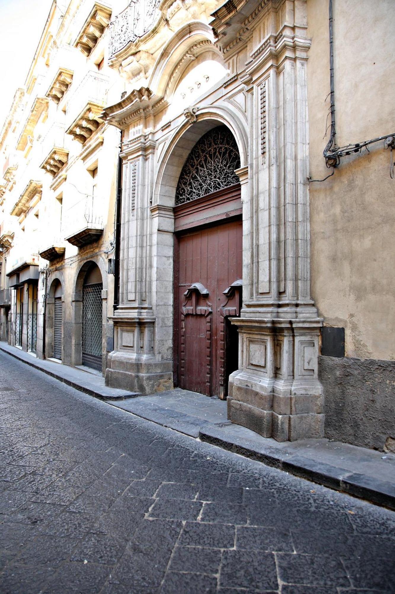 Palazzo Aprile Hotel Caltagirone Exterior foto
